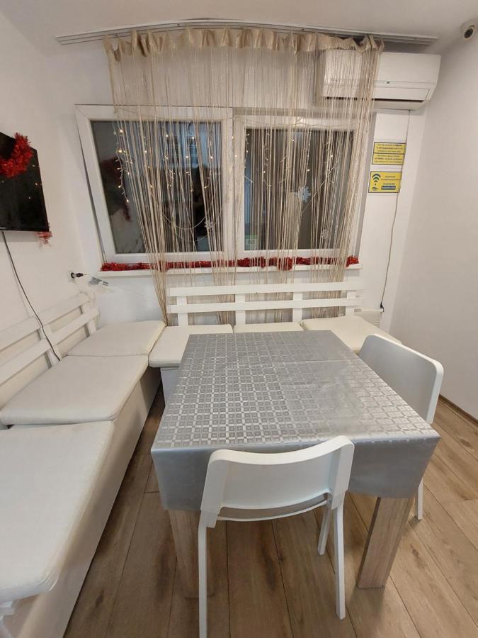 Hostel Inn Downtown Belgrad Dış mekan fotoğraf