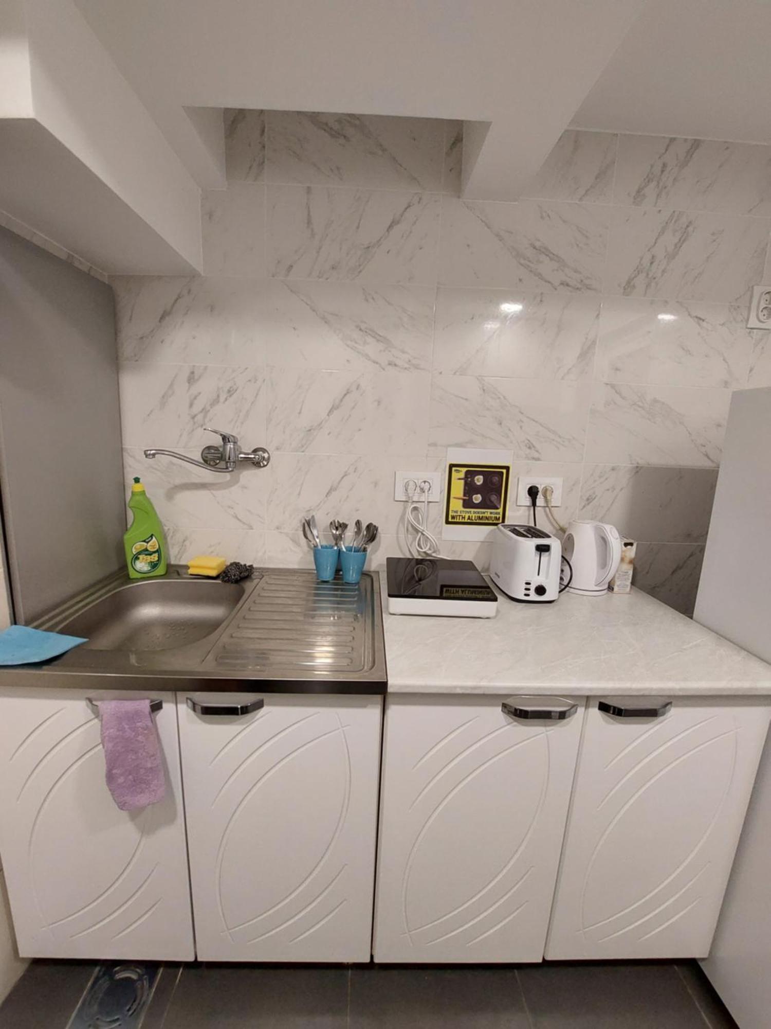 Hostel Inn Downtown Belgrad Oda fotoğraf